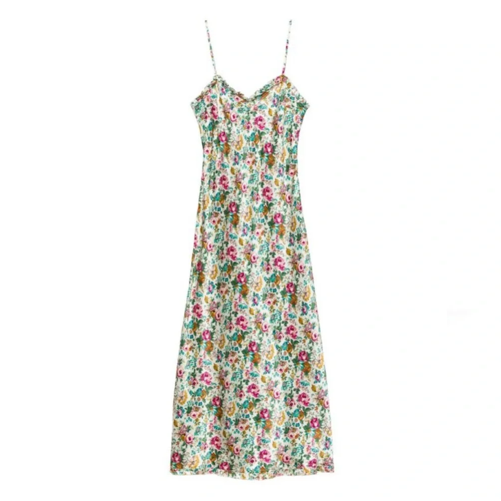 Doen Calsi Silk Dress in Liberty Rose Romance - Picture 5 of 13